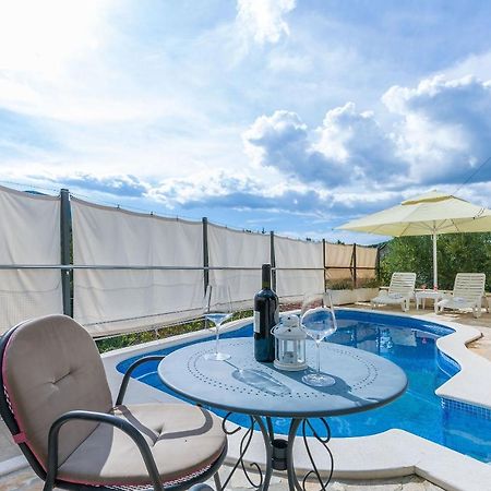 Villa Holiday Home Zvecanje Dış mekan fotoğraf