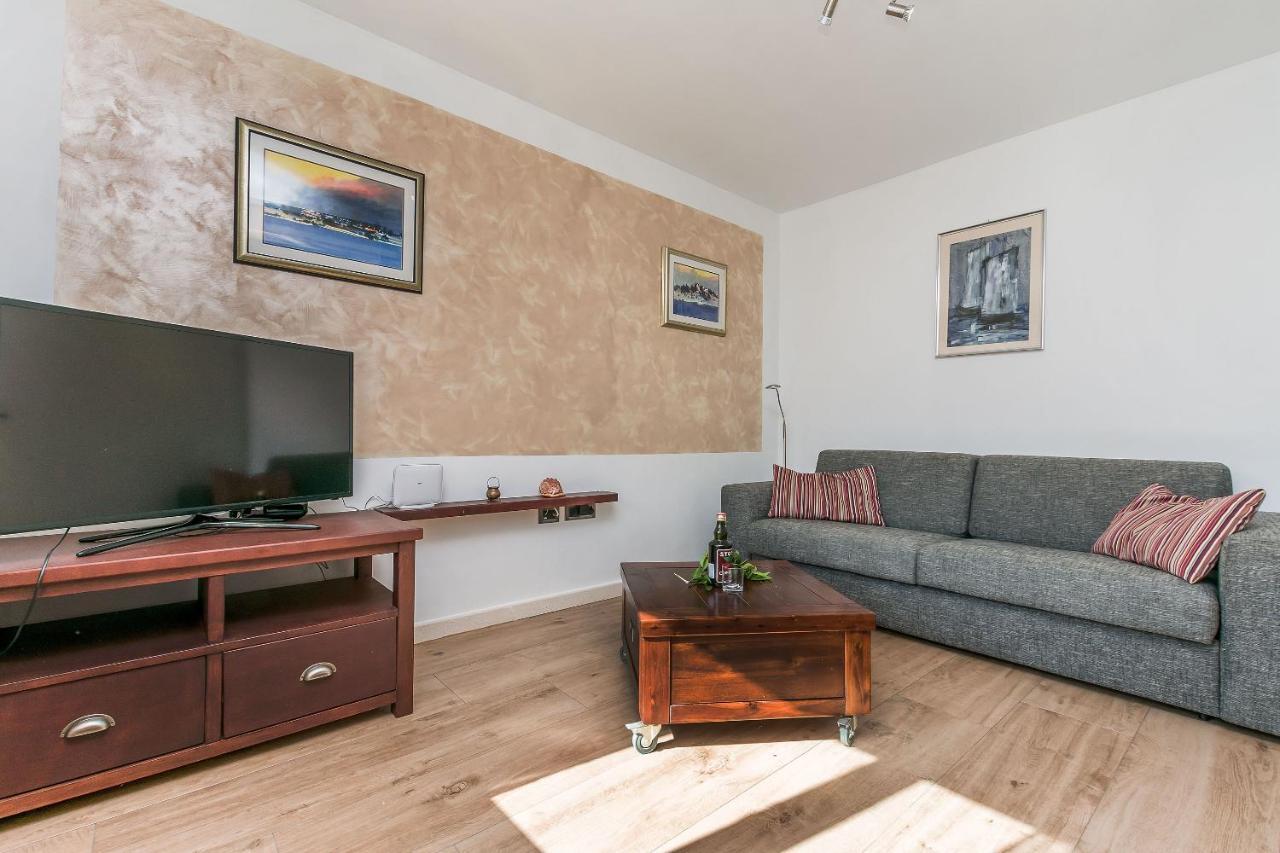 Villa Holiday Home Zvecanje Dış mekan fotoğraf