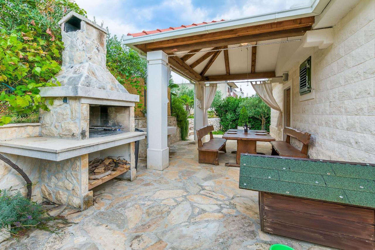 Villa Holiday Home Zvecanje Dış mekan fotoğraf