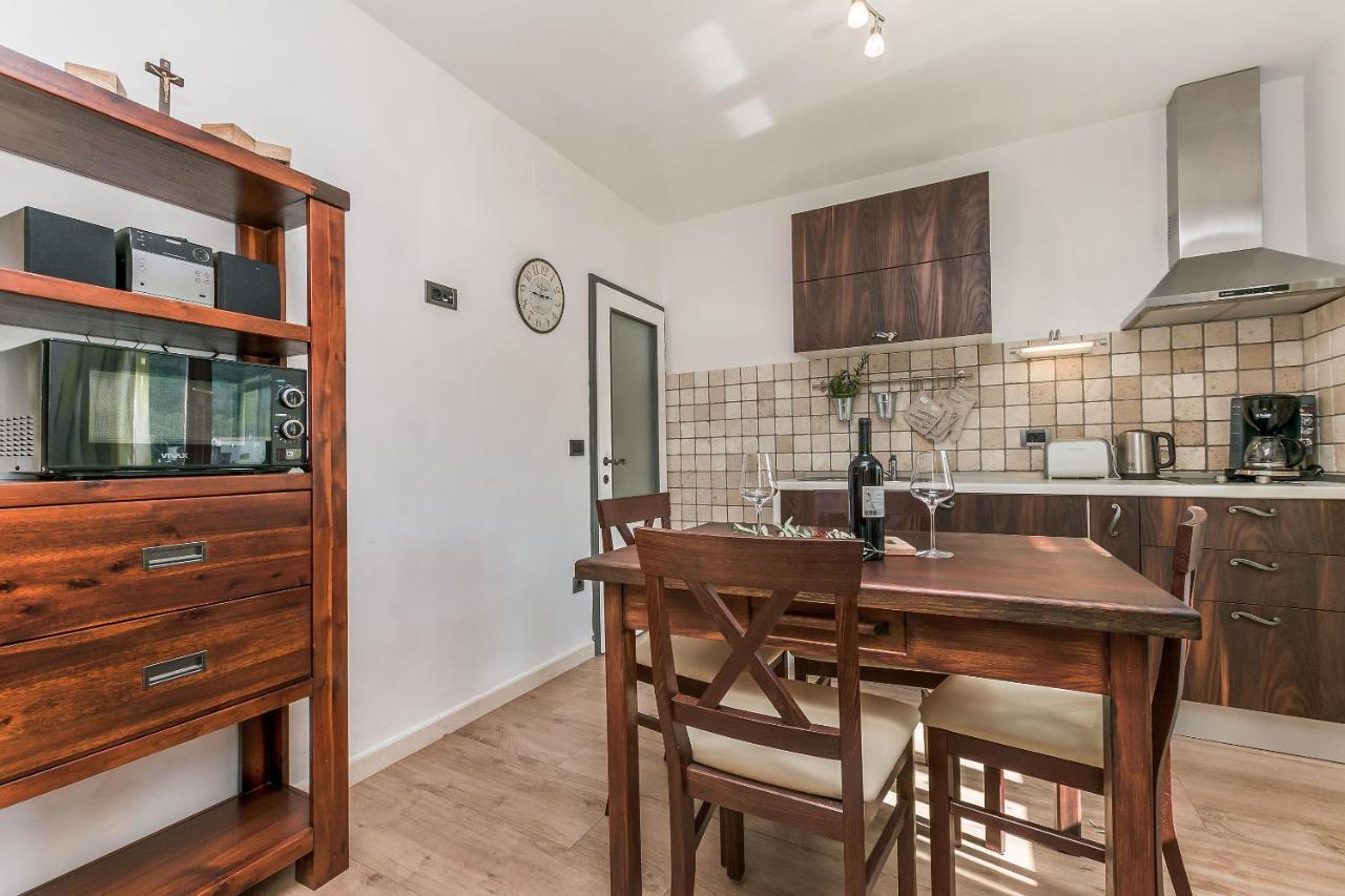Villa Holiday Home Zvecanje Dış mekan fotoğraf