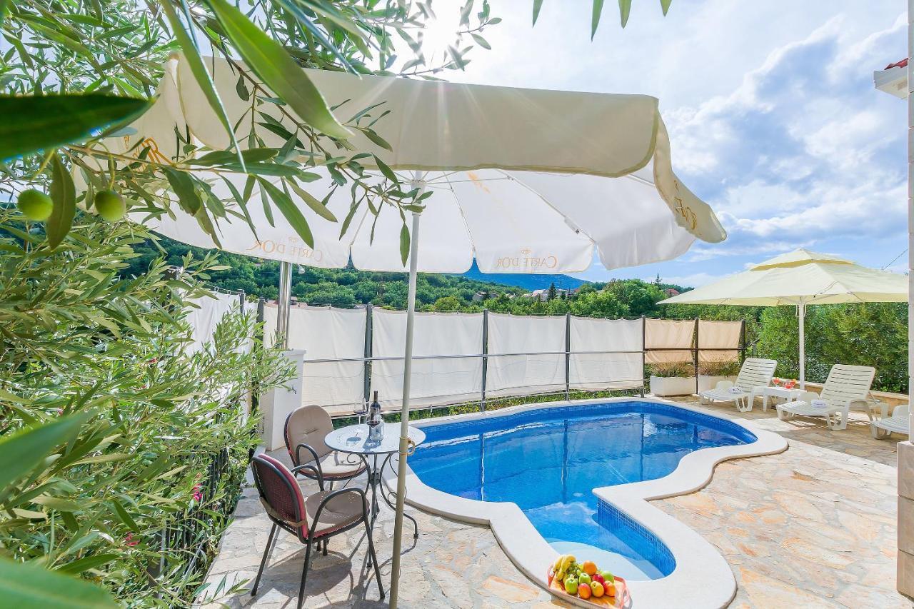 Villa Holiday Home Zvecanje Dış mekan fotoğraf